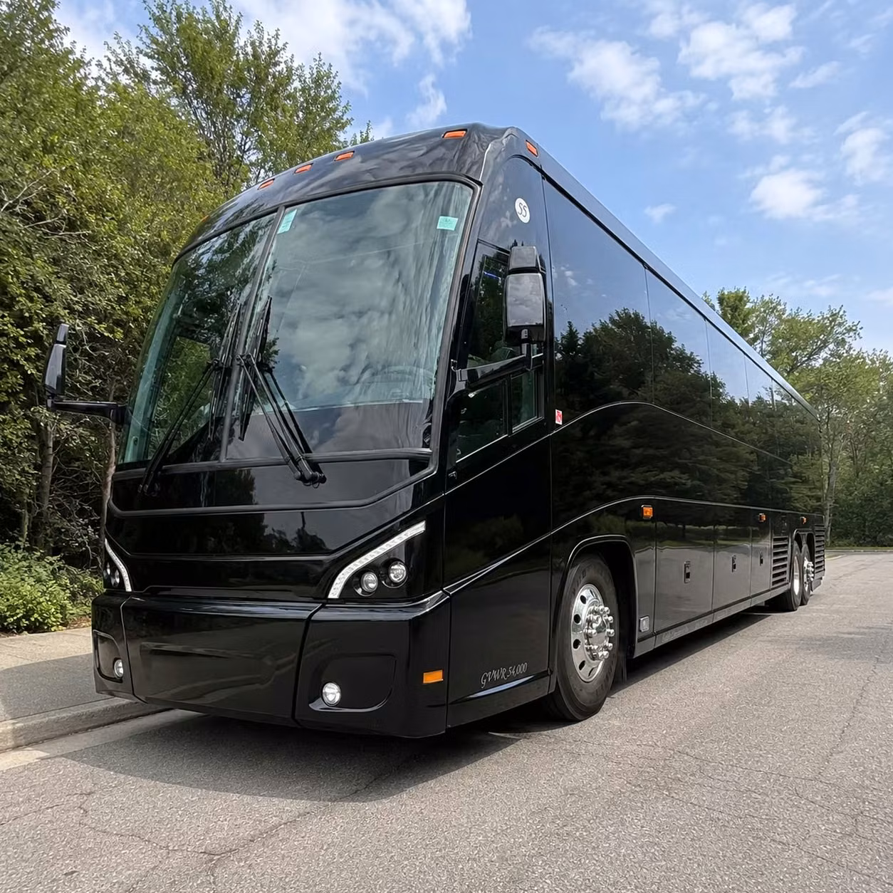coachbusmobile com can handle airport transfers for business travelers coming into mobile