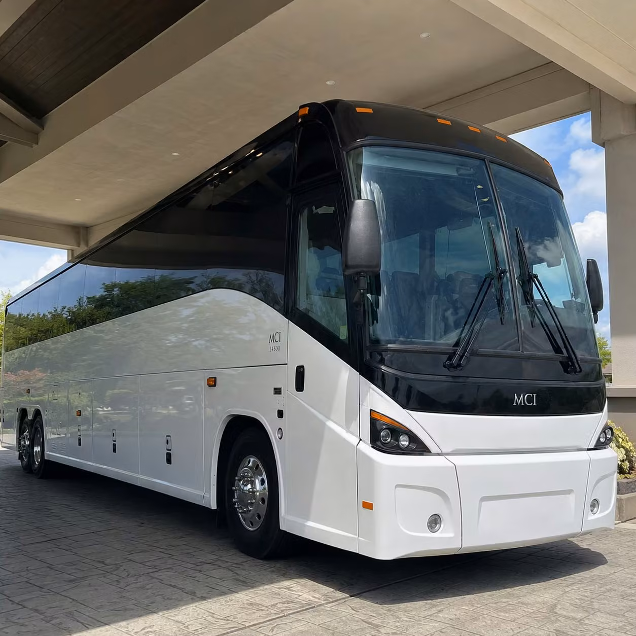 get online pricing for mobile airport transportation in under 30 seconds