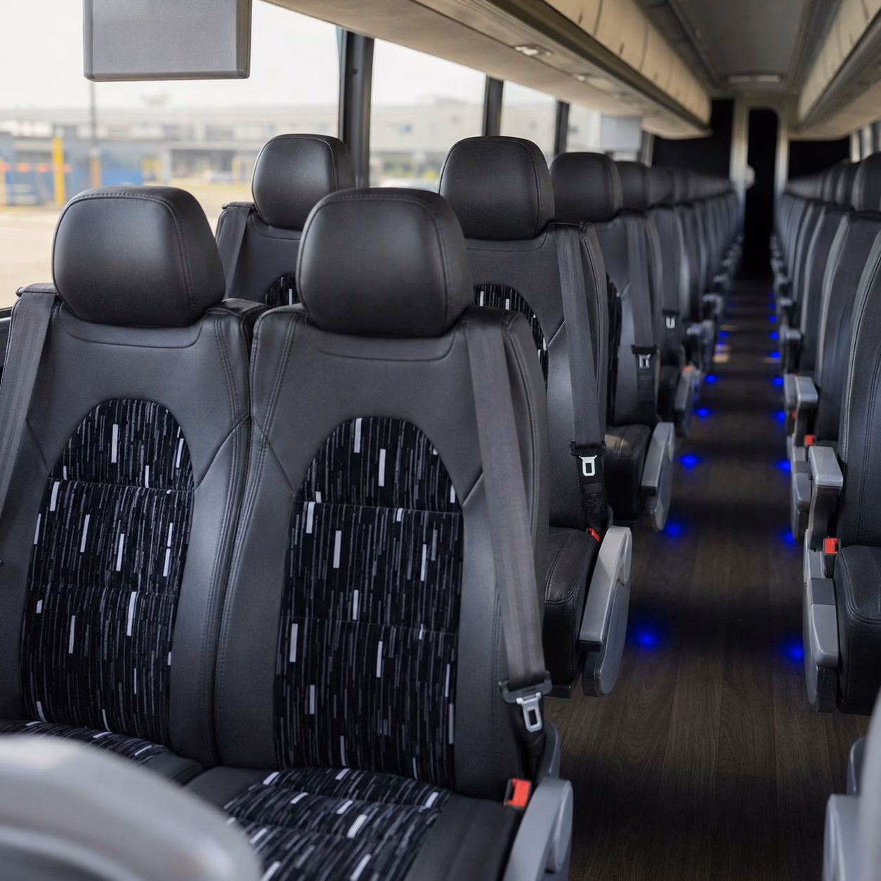 how bus type changes charter bus prices in mobile alabama