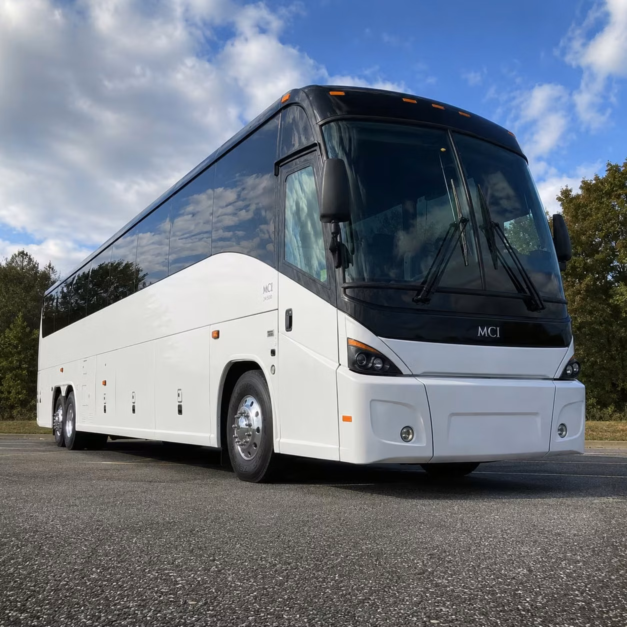 school field trip charter bus rentals in mobile